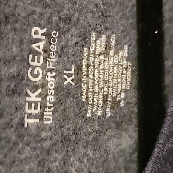 NWT Tek Gear Ultrasoft Fleece - Navy Size XL - Picture 2 of 4